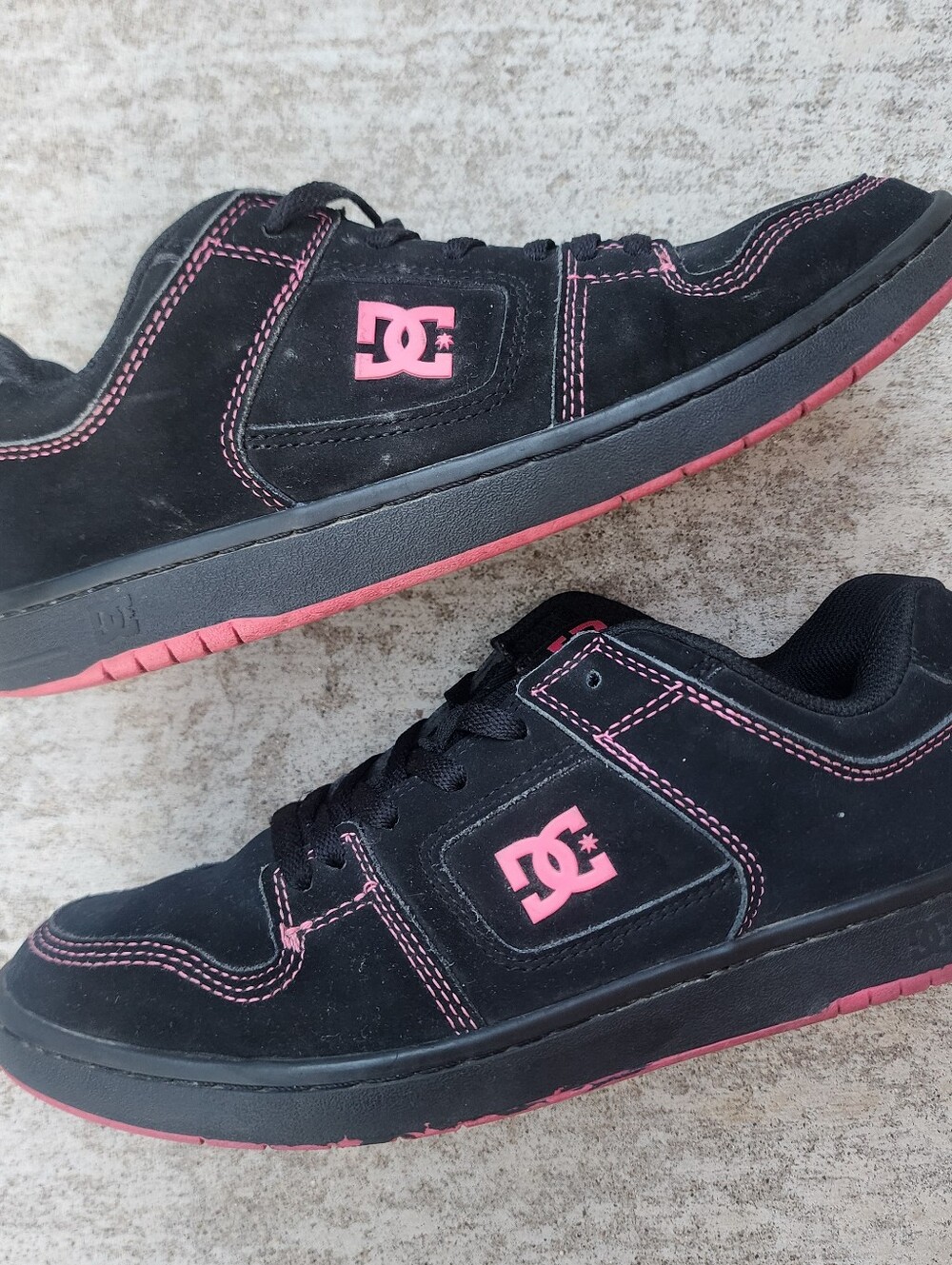 DC Womens Manteca 4 Black and Pink Low-Top Skater Sneakers, Sz 8.5 - Picture 2 of 9